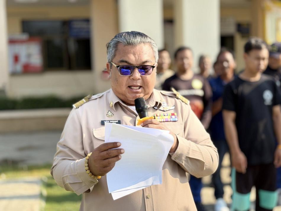 กิจกรรมเข้าแถวเคารพธงชาติ สวดมนต์ไหว้พระและกล่าวคำปฏิญาณตน