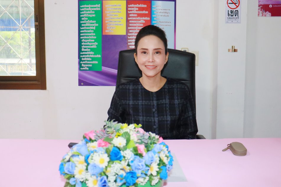 ประชุมคณะกรรมการสถานศึกษาขึ้นพื้นฐาน เนื่องจาก โรงเรียนวัดบ้านกล้วยมีข้อราชการปรึกษาหารือ ขอคำเสนอแนะในการบริหารจัดการกิจกรรมของโรงเรียนวัดบ้านกล้วย